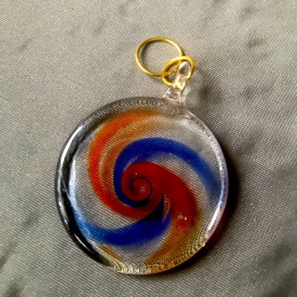 Hand blown glass swirl pendant - Picture 1 of 3
